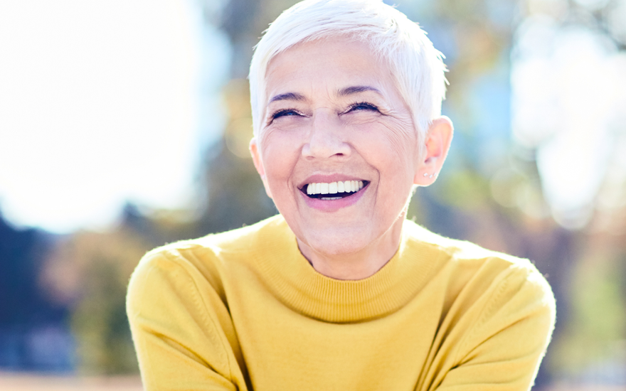 Hannelore (66): "Statt auf Kreuzfahrt zu gehen, bin ich jetzt Vollzeit-Oma!"