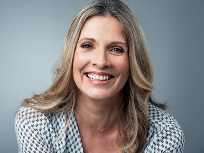 Anti-Aging: Dieser Concealer-Trick lässt Frauen über 50 frisch aussehen