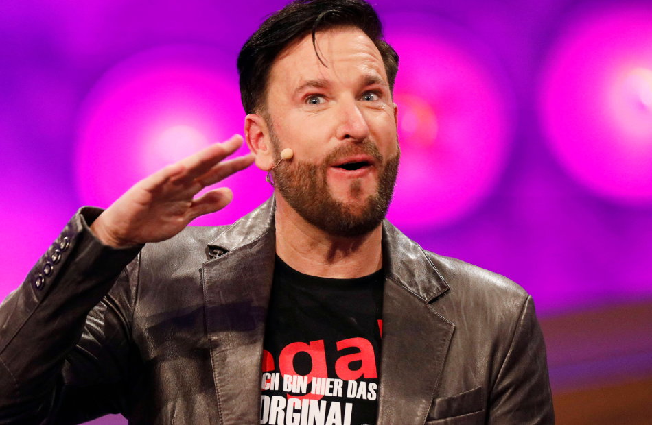 Michael Wendler guckt irre