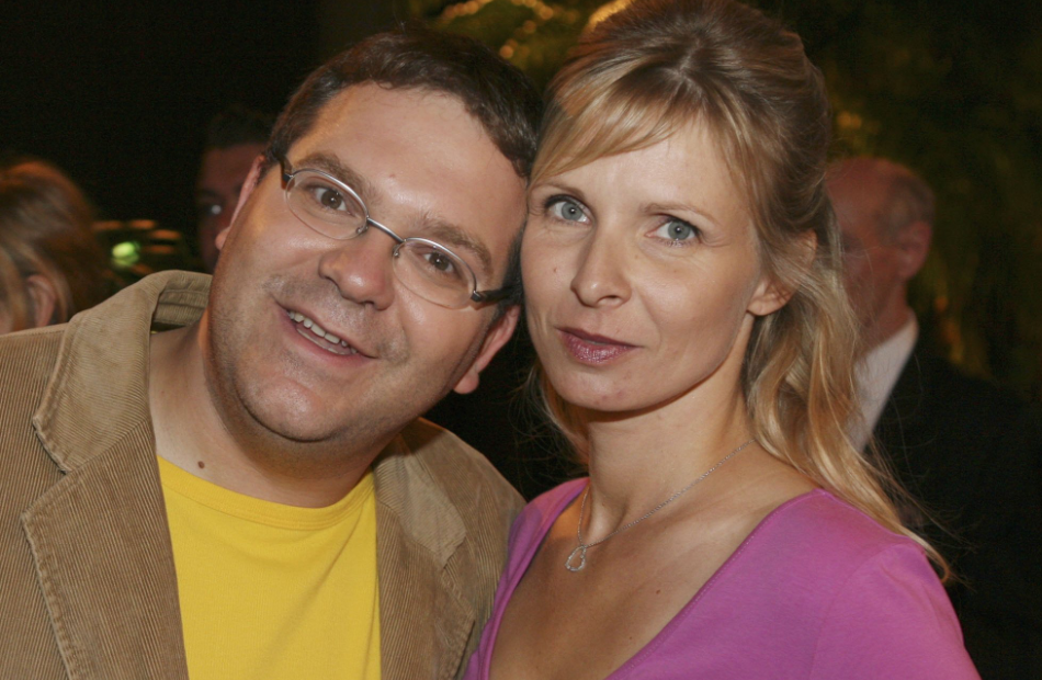 Elton und Ehefrau Yvonne Duszat