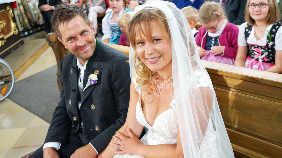 Das "Bauer sucht Frau"-Paar Steffi und Stephan bei ihrer Hochzeit.