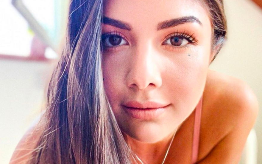 DSDS-Star Katharina Eisenblut guckt traurig