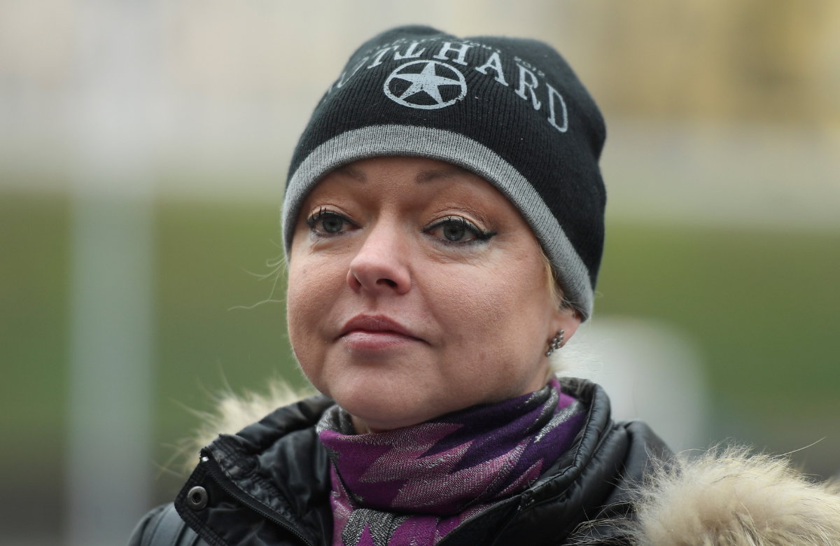 Dominika Gott mit Mütze