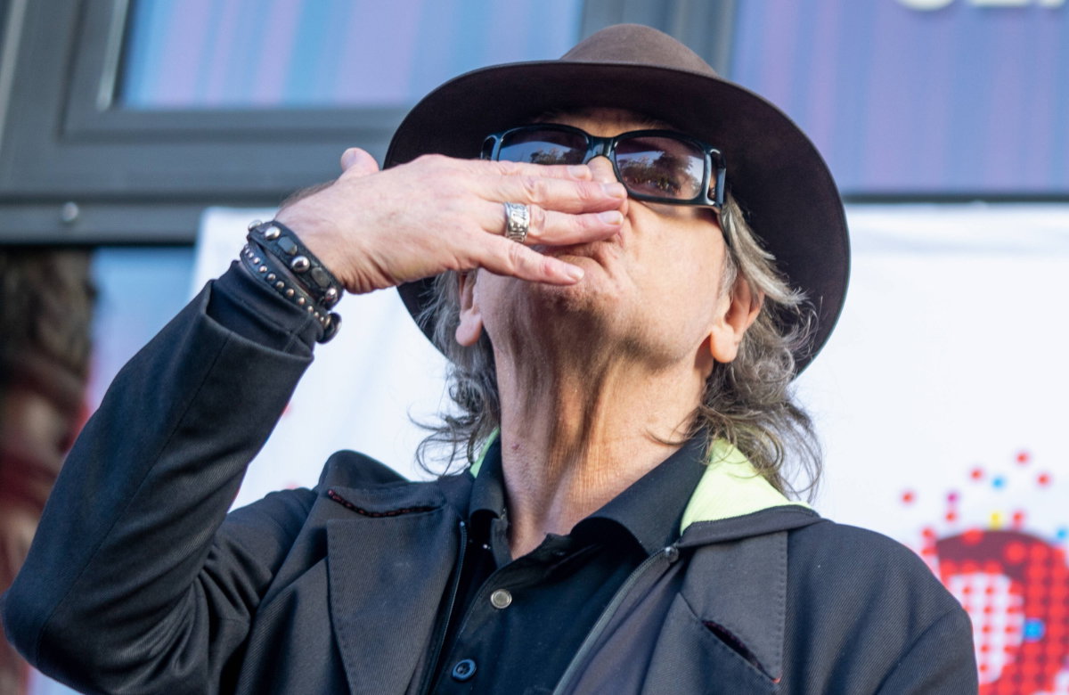 Udo Lindenberg macht Luftkuss