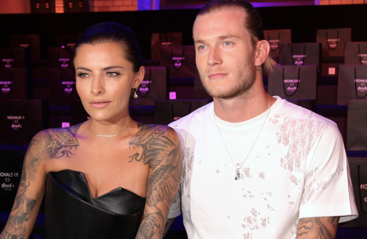 Sophia Thomalla und Loris Karius posieren nebeneinander