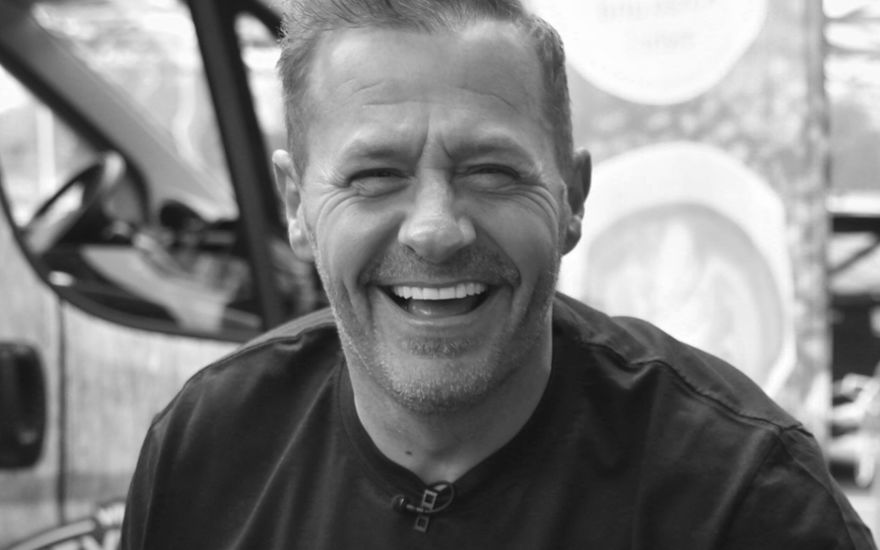 Willi Herren lacht