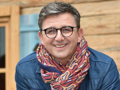 Hans Sigl: Kinder, Ehefrau & Co. - Alle Infos über den "Bergdoktor"-Star