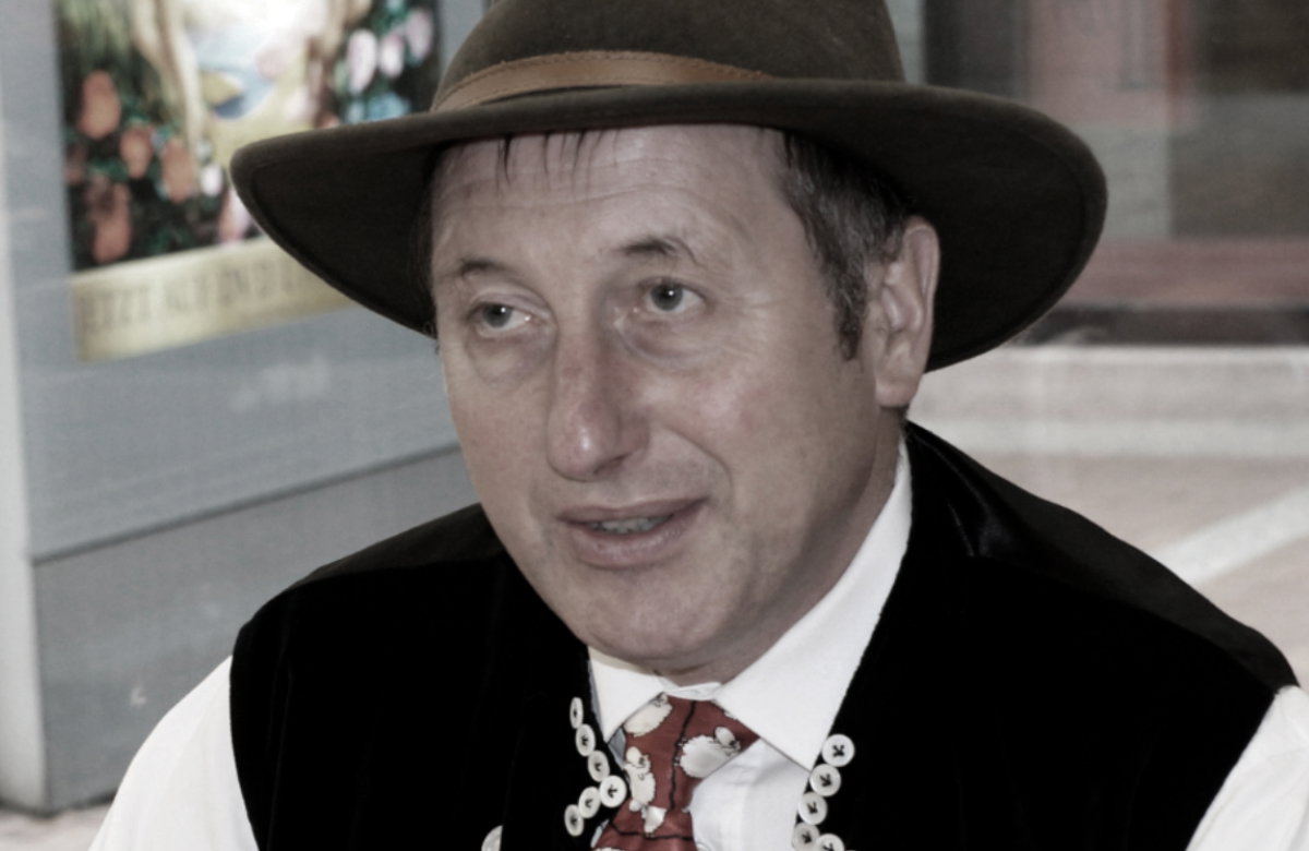 Schäfer Heinrich guckt traurig