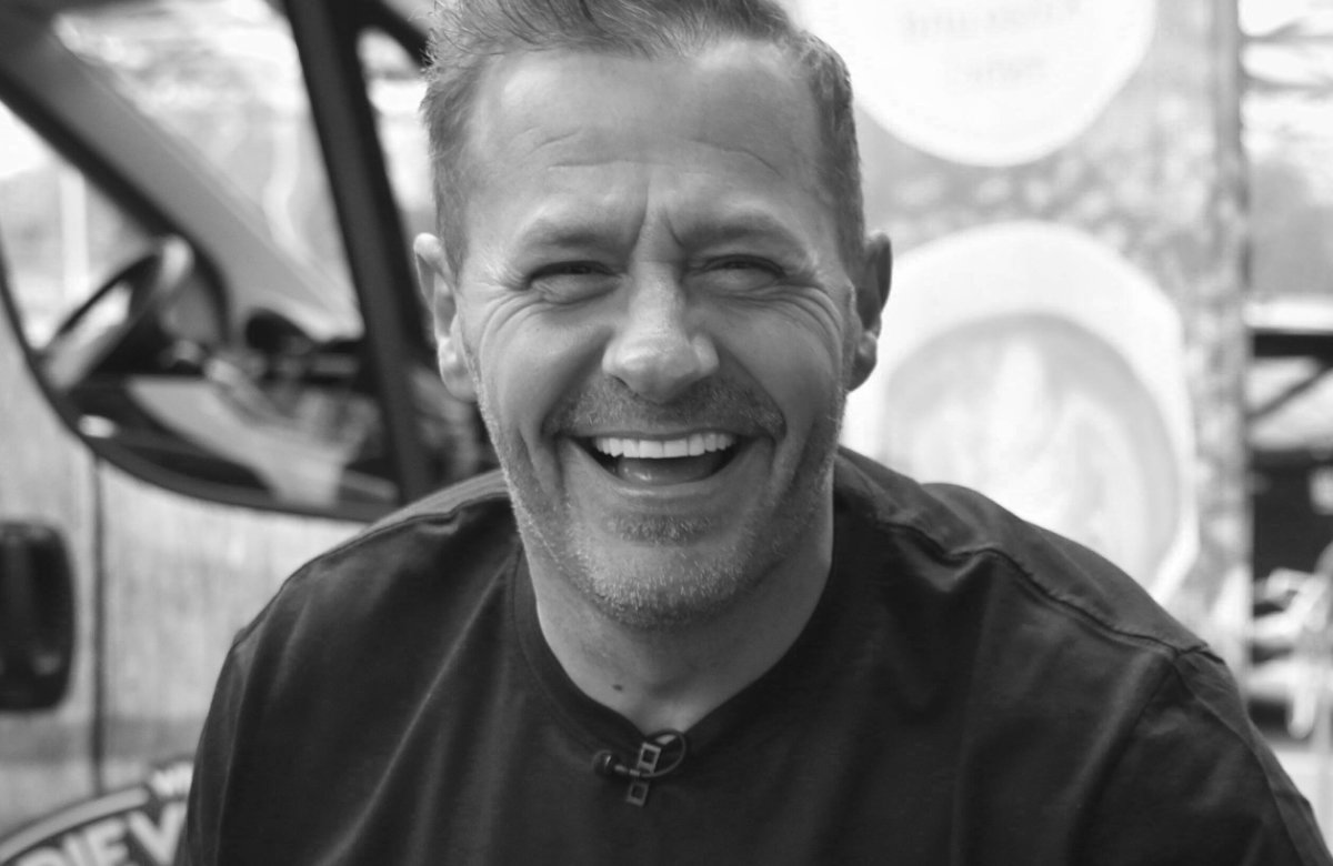 Willi Herren lacht (Schwarz/weiß)