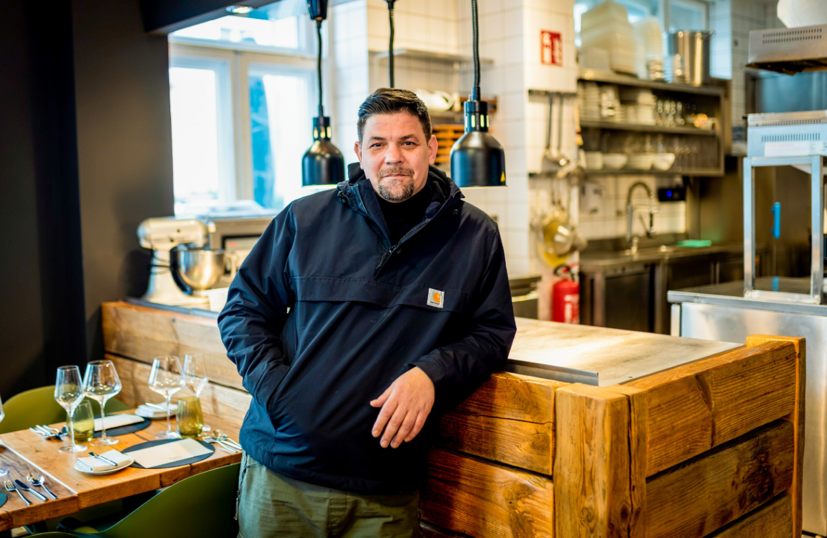 Tim Mälzer bei "Kitchen Impossible"