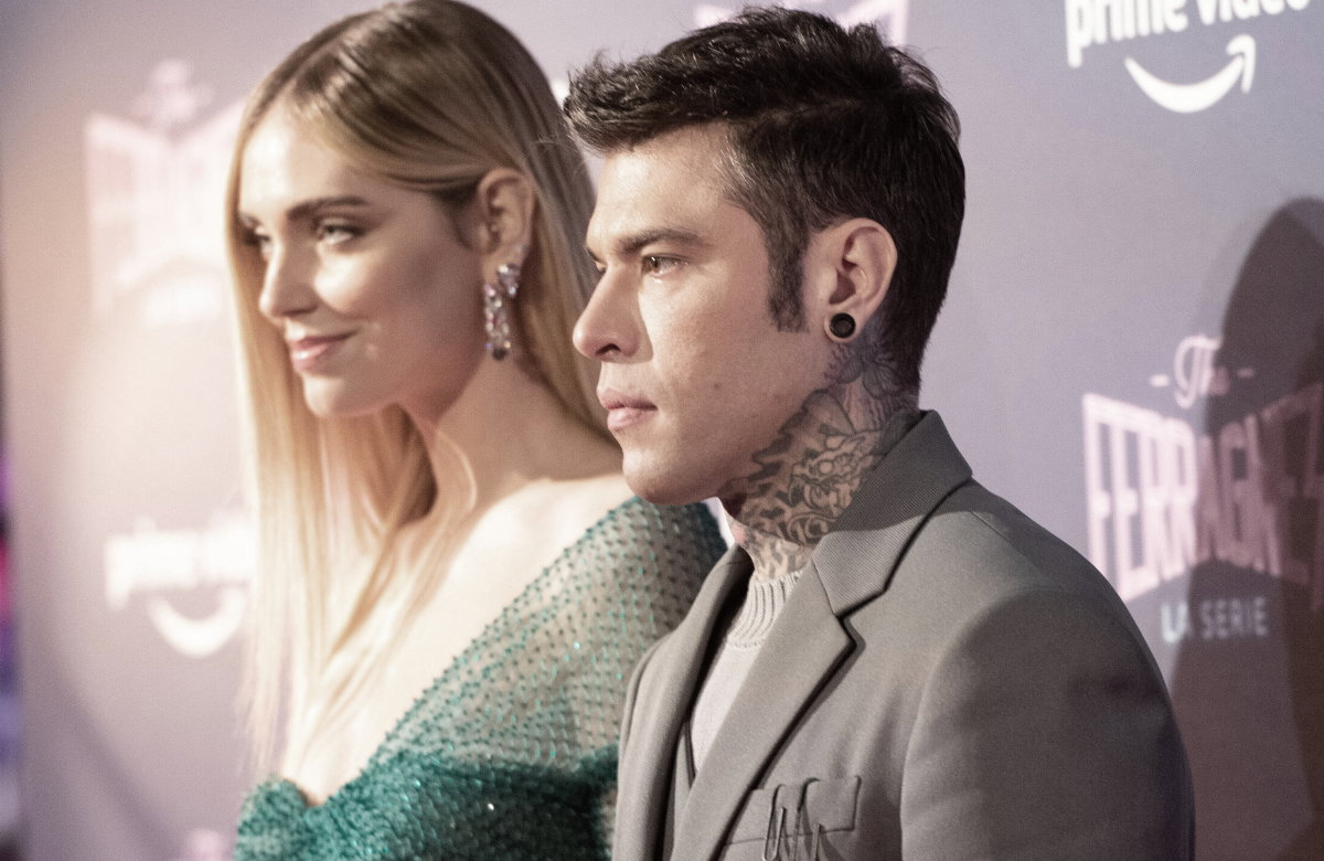 Chiara Ferragni und Fedez von der Seite
