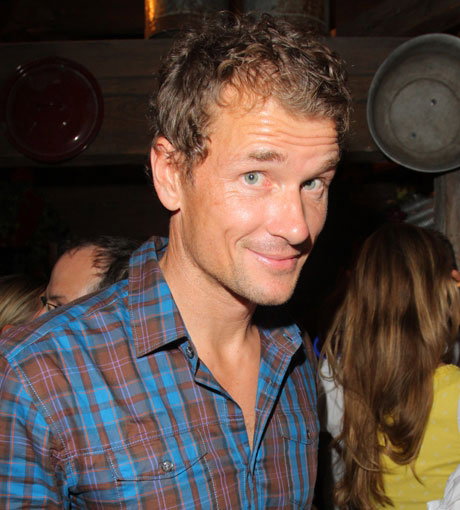 Auch Ex-Nationaltorwart Jens Lehmann ist auf der Wiesn zu Gast. Im Promi-Zelt "Kaefers" feierte er bis spät in die Nacht