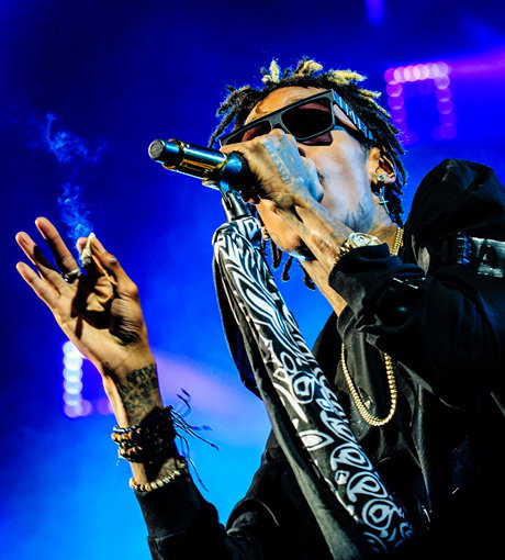 Für Wiz Khalifa gehört das Rauchen eines Joints mit zu seinen Auftritten