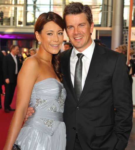 Talk-Master Markus Lanz mit Freundin Angela in einem Kleid von Barbara Schwarzer