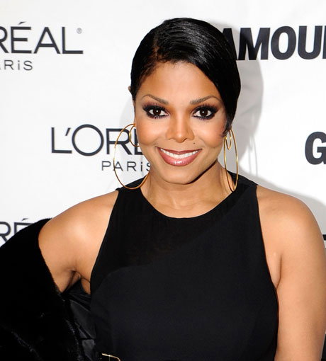 Janet Jackson hatte mit ihrem Kleinen Schwarzen genau die rcihtige Wahl getroffen