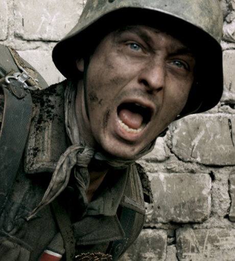 "Friedhelm" kriegt die Schrecken des Krieges hautnah mit