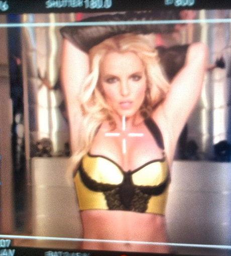 So heiß zeigt sich Britney Spears in ihrem neuen Video zu "Work Bitch"