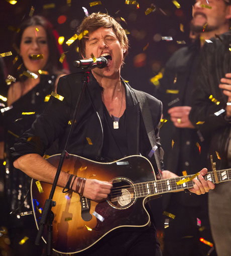 Song im Goldregen: Nick perfomte zum Schluss noch einmal sein Lied "Unbreakable"