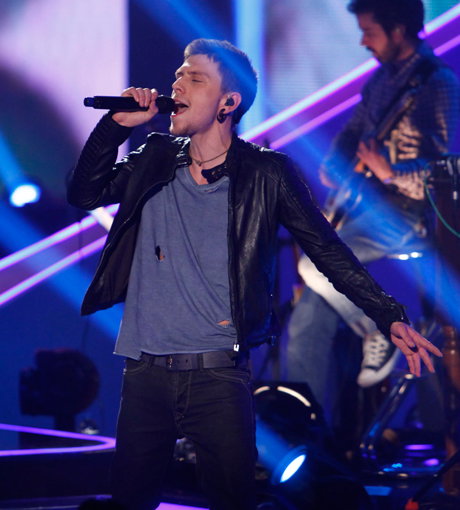 Steffen Reusch startet mit âDrunk In The Morning". Mit dem Song von Lukas Graham singt er sich in die nächsten Liveshows, setzt sich gegen Lida Martel durch. Das Votingergebnis: 115,43 / 84,57 (Coach: 56 / 44)