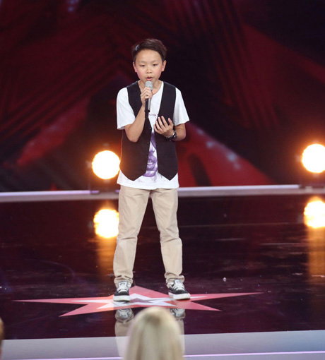Sänger Brian Ngo, 12, aus Bern konnte mit seiner gefühlvollen Stimme die Jury begeistern. Der kleine Mann nutzt die Musik, um seinen Schmerz zu verarbeiten, denn er hat noch nie seinen Vater gesehen