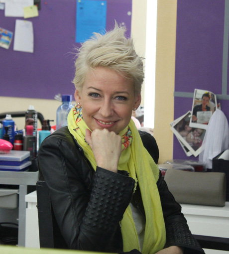 Platinblond und frech gestylt: So bekommen die "Unter uns"-Zuschauer Isabell Hertel alias Ute Fink erst im August 2013 zu sehen