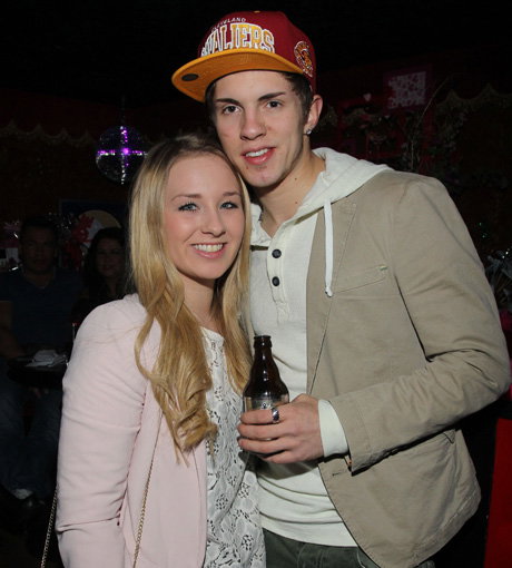 Und auch ein echter König mischte sich unter die Partygäste: "Dschungelkönig 2013" Joey Heindle mit seiner Freundin Jacqueline