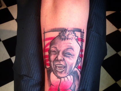 Mutige Lucy Diakovska: Porträt-Tattoo vom Neffen - Die Sängerin trägt ihren Verwandten jetzt für ewig auf der Haut