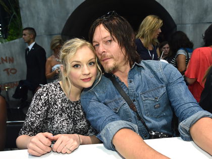 „Walking Dead"-Stars Emily Kinney & Norman Reedus sind ein Paar - „Beth“ und ihr Ex-Kollege „Daryl“ daten sich im wahren Leben