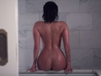 Nackt-Shooting: Darum zieht Demi Lovato blank! - Die Sängerin möchte jungen Frauen Mut machen
