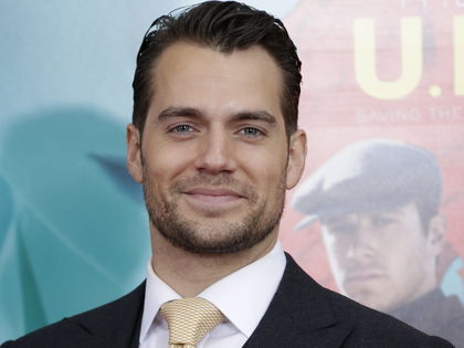 Haarige Trennung! Henry Cavill zeigt ganz neuen Bad-Boy-Look - Verwandlung für seinen neuen Film "Sand Castle"