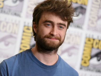 Kompletter Typwechsel: Daniel Radcliffe trägt jetzt eine Glatze - Der "Harry Potter"-Star mit neuer, haarloser Frisur
