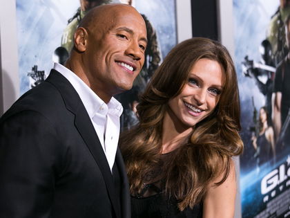 Traditionell & unkompliziert: So heißt die Tochter von Dwayne "The Rock" Johnson - Der Schauspieler und seine Freundin Lauren bekamen das gemeinsame Kind ein paar Wochen zu früh