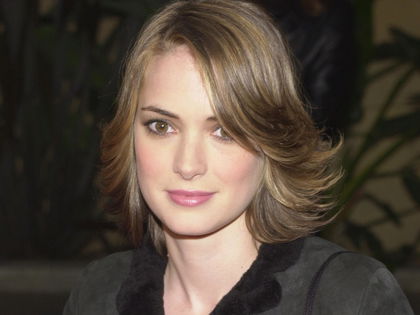 Kaum verändert! So sieht Winona Ryder mit 44 Jahren aus - An dem Hollywood-Star der 90er Jahre sind die Jahre schier spurlos vorbeigegangen