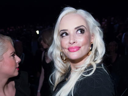 Daniela Katzenberger: So stellt sie sich ihr Brautkleid vor - Die "Katze" hat sich in das Hochzeits-Dress aus dem Musikvideo von Guns N' Roses verguckt