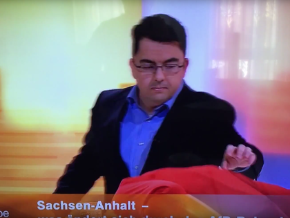 Mit Video: Babette von Kienlin bricht bei "Drehscheibe Deutschland" zusammen - Kollaps in Live-Sendung: Die Moderatorin erlitt einen Schwächeanfall
