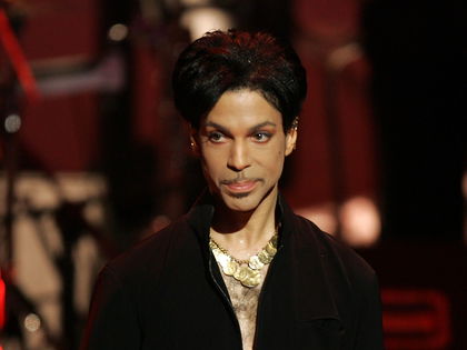 Gerüchte nach Prince' Tod: Hatte der Sänger Aids? - Der Star-Musiker soll Medikamente gegen die Erkrankung aus Glaubensgründen verweigert haben