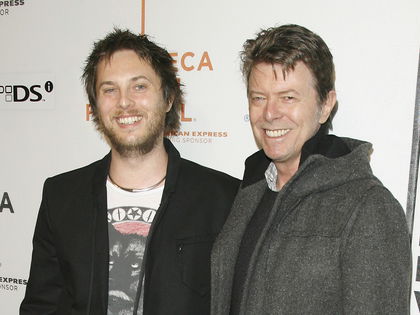 David Bowie wäre jetzt Opa: Sohn Duncan Jones ist Papa geworden - Der Regisseur und seine Frau Rodene Ronquillo freuen sich über ersten Nachwuchs