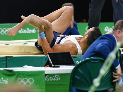 Olympia 2016: Turner Samir Ait Said erleidet Horror-Unfall! - Der Franzose bracht sich bei einer Sprung-Landung den Unterschenkel