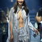 Sexy! Bella Hadid posiert oben ohne für die „Vogue" - Die kleine Schwester von Gigi Hadid zieht beim freizügigen Fotoshooting blank