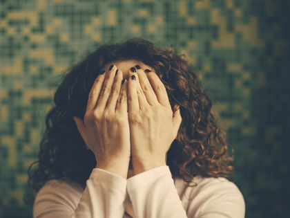 10 Dinge, die eine Frau heimlich macht und die super peinlich sind... - Wir würden es nie zugeben, aber wir tun Dinge, die gar nicht Lady-like sind...