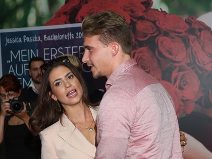 David Friedrich: „Ich werde jedes Mädchen in diesem Raum fi***n!“ - Was hält Jessica Paszka von den Skandal-Texten ihres Partners?