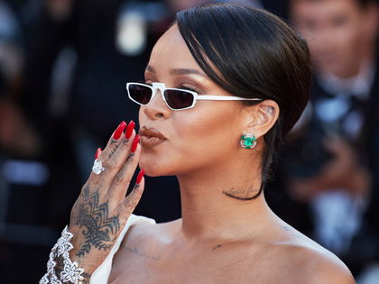 Mandala-Tattoos sind überall super schön, findet auch Rihanna! - Diese 8 Mandala-Tattoos sind ein Traum!