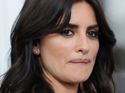 Penélope Cruz ist rasend eifersüchtig auf Angelina Jolie!  - Die Zusammenarbeit ihres Mannes mit der Schauspielerin passt der Latina gar nicht