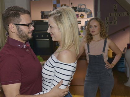 GZSZ-Liebesdrama: Lilly oder Jule? Tuner kann sich nicht entscheiden - Nachdem Tuner sich für Jule entschieden hat, bekommt er wieder Zweifel