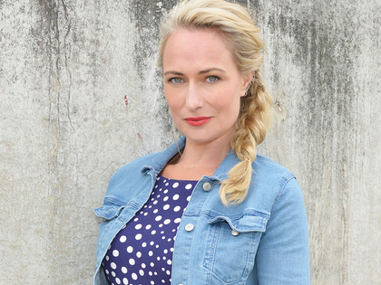 GZSZ: Baby-Knaller! Maren ist schwanger - Der Serien-Charakter von Eva Mona Rodekirchen erwartet ein Kind - mit 54!