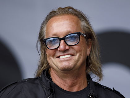 Robert Geiss: Haar-Sensation! - Der Millionär macht seiner Carmen Konkurrenz
