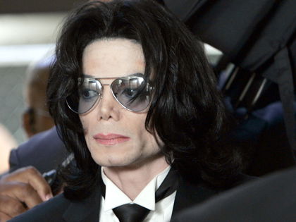 Michael Jackson: Schock-Enthüllung über seine hohe Stimme - Leibarzt Conrad Murray packt über die fragwürdigen Methoden von Joe Jackson aus