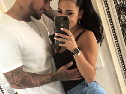 Elena Miras & Mike Heiter: Heimliche Verlobung? - Die "Love Island"-Stars sind Anfang August zum ersten Mal Eltern geworden
