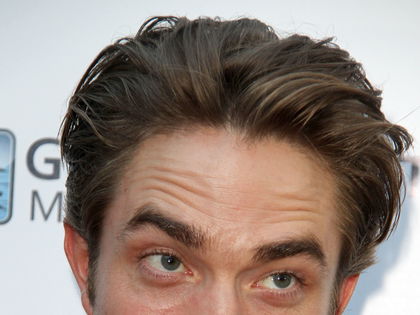 Robert Pattinson: Bradley Cooper warnt ihn vor seiner Ex! - Nutzt Suki Waterhouse ihn nur aus?