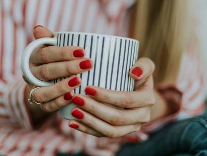 Shellac: Das tust du deinen Nägeln wirklich an - Hättest du das gedacht?